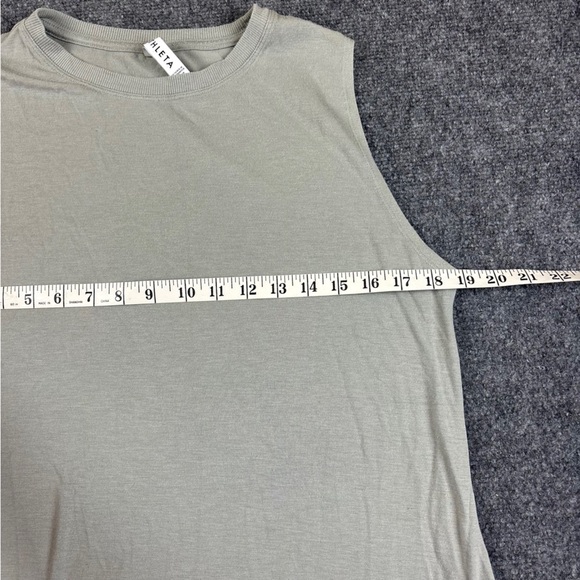 ATHLETA Women’s Cloudlight Restore Tank Top Grey/Green size: Medium - Picture 5 of 7